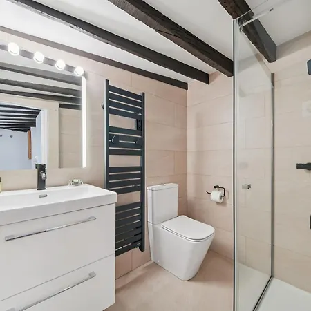 Saint-sauveur Cozy Nest Apartment *